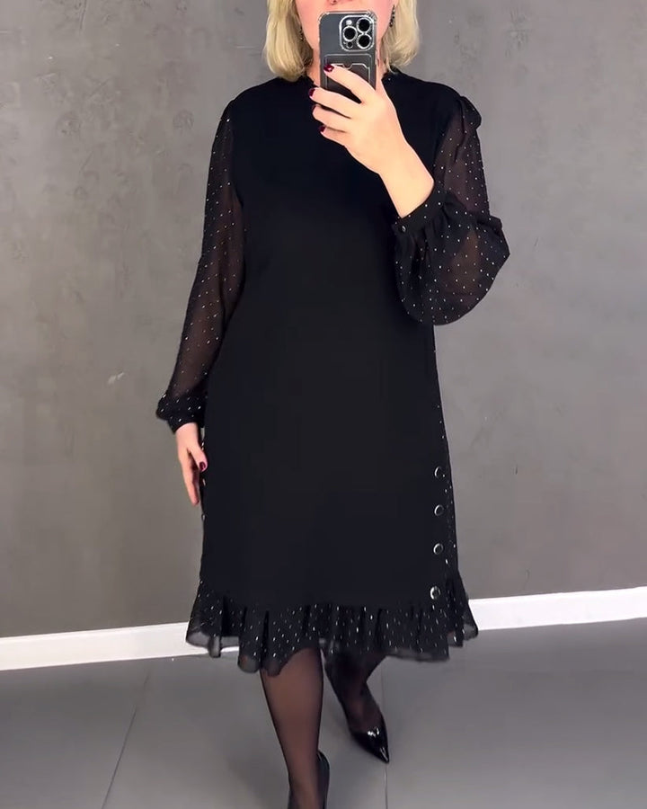 Vestido elegante de lunares y mangas largas